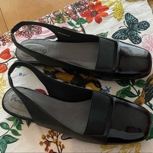 Trotters Sarina Sling-backs 10AA